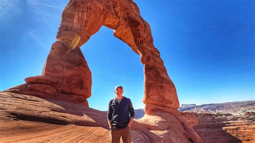 The Delicate Arch is one of the most popular hikes at Arches National Park in Utah! | Bill On The Road
