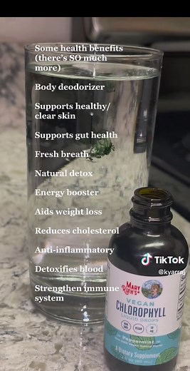 I cannot go a day without this, this has been a huge factor with clearing up my skin & bloating🥰🫶🏽 #chlorophyll #holistichealth #chlorophyllwater #chlorophylldrops #health #healthtips #guthealth #guthealthtips #fyp #naturalhealing