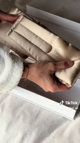 Soft Silk Eye Mask for Deep Sleep Comfort