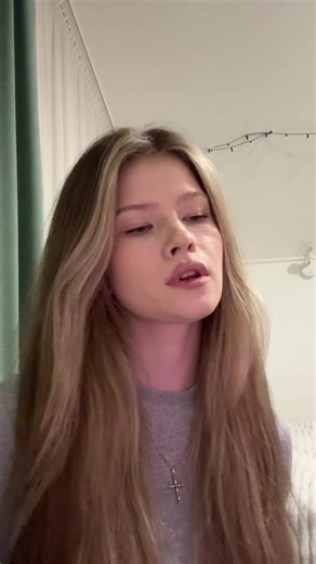 Ariana Grande '7 Rings' Cover Performance