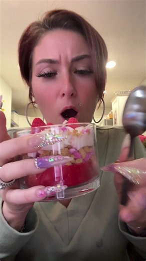Delicious Candle Scents That Enhance Your Food Experience