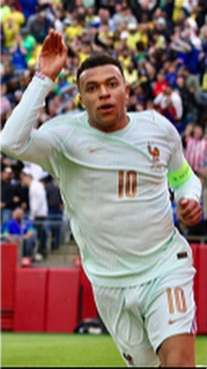 Mbappé Just Did This Against Brazil 😳🇧🇷 #shorts #football