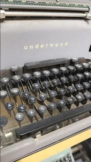 The Vintage Typewriter Obsession That Inspired a Generation