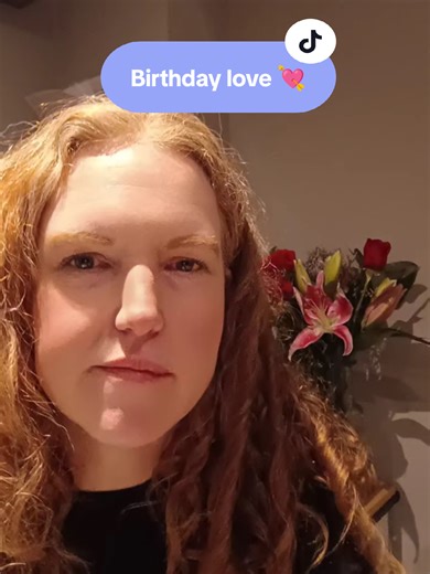 Thanks for my birthday books @Pages with Penny 📚 and @Lisacookie 😁💘