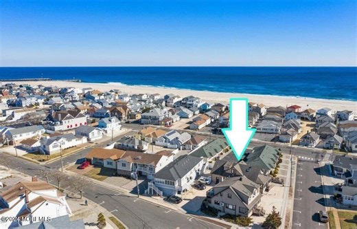 1 Niblick St #3, Point Pleasant Beach, NJ 08742 - MLS 22500768 - Coldwell Banker