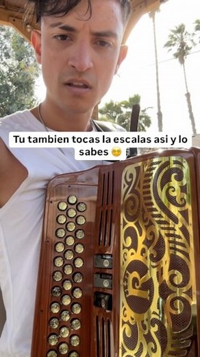 211K views · 25K reactions | Porque tocar un botón y luego otro distinto en terceras para la misma escala? 路‍♂️ | Elacordionsista | Facebook