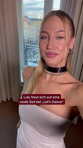 Sängerin Lulu ist bei „Let‘s Dance“ 2024 dabei und freut sich schon darauf, viele Tänze zu lernen und ganz viel Spaß zu haben. 🥳💃 Wir freuen uns ebenso und sagen herzlich Willkommen 🥰#LetsDance #Lulu #Vorstellung #Cast #RTL | Let's Dance