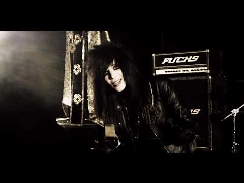 BLACK VEIL BRIDES "Perfect Weapon" OFFICIAL MUSIC VIDEO