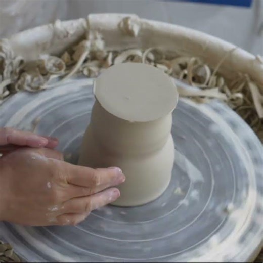 How to make a mug #ceramics #handmademug #coffeemug #pottery #handmade #ceramic #artisan #diy