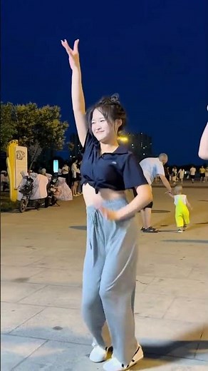 Night Vibe Street Dance 💃✨ | Public Square Dance Performance