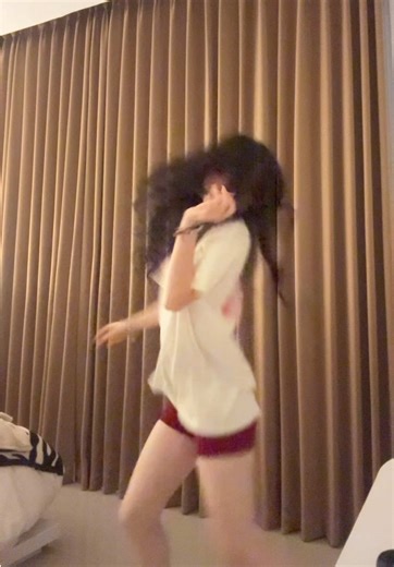 michi (@miranosann)’s video of Around The World