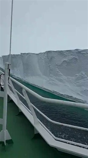 ¡EL SECRETO MÁS PROHIBIDO DE LA GEOGRAFÍA MUNDIAL HA SIDO EXPUESTO Y LAS POTENCIAS MILITARES ENTRARON EN ALERTA MÁXIMA DE CENSURA! 🚨❄️🌎 Logran filtrar el siniestro y aborrecible registro del infame MURO DE HIELO DE LA ANTÁRTIDA, la descomunal y monstruosa estructura que las élites globalistas han ocultado bajo llave mediante un tratado militar internacional para que no sepas qué hay más allá.