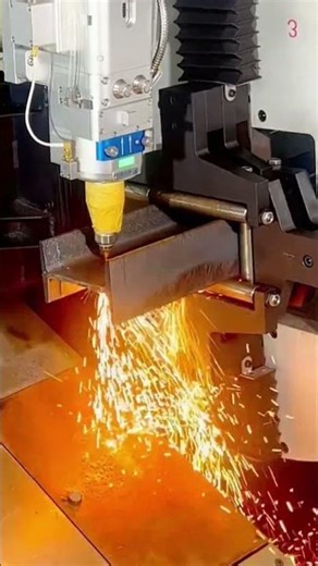 Advanced CNC Laser Cutter #AutomationTech #Manufacturing #Metal