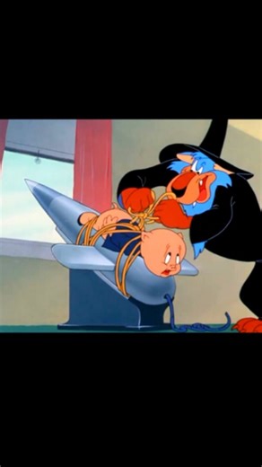 Vintage Cartoon Hub on Instagram: "@vintage_cartoonhub follow for more: Porky Pig – Classic Looney Tunes (1936) Experience a thrilling moment from a classic Looney Tunes short starring Porky Pig along with a clever little mouse companion. In this scene, Porky is captured and tied up by a sinister Bluebeard-style villain, while the small mouse adds extra charm and tension to the story. The cartoon masterfully mixes suspense with comedy, using expressive animation, dramatic setups, and perfectly t