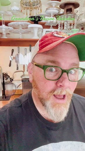 Grandma’s Recipe Rolodex: Evil #grandmasreciperolodex #grandmarecipe #evilcake #chocolatecaramelcake #chocolatecakerecipe #CapCut