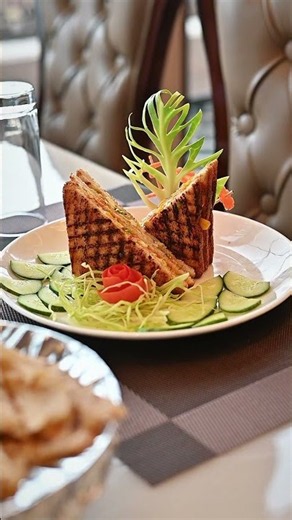 CILANTRO RESTAURANT | Multi Cuisine Dining in Varanasi 🍽️✨