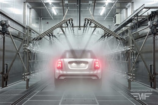 An Inside Look at How MINI Coopers Are Made at it's Oxford Plant - MotoringFile
