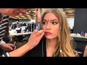 LIFE OF A MODEL: BACKSTAGE AT A FASHION SHOW IN ITALY