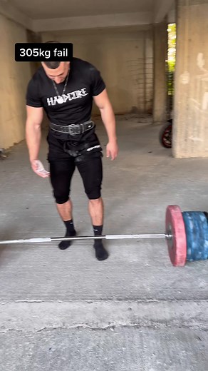305kg Lift Attempt: A Serious Workout Fail