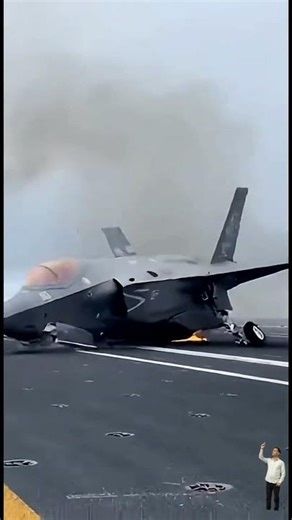 Fighter jet hard landing #fighterjet #animation #aivideo #shorts