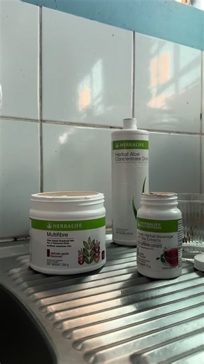 Routine Girls are up#lifestyle #herbalifenutrition #business #weightlosstransformation