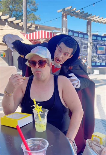 Universal Studios' Fun Interactive Experiences#funnymoments #funnyvideos #disneyland #foryou #universalstudios #fyp