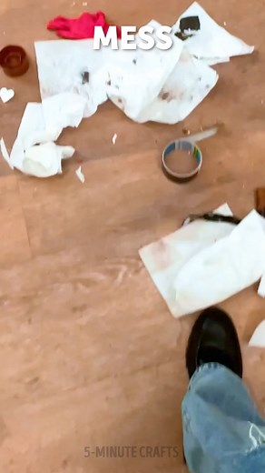 Crafting a functional broom in minutes 🧞‍♂️ | 5-Minute Recycle