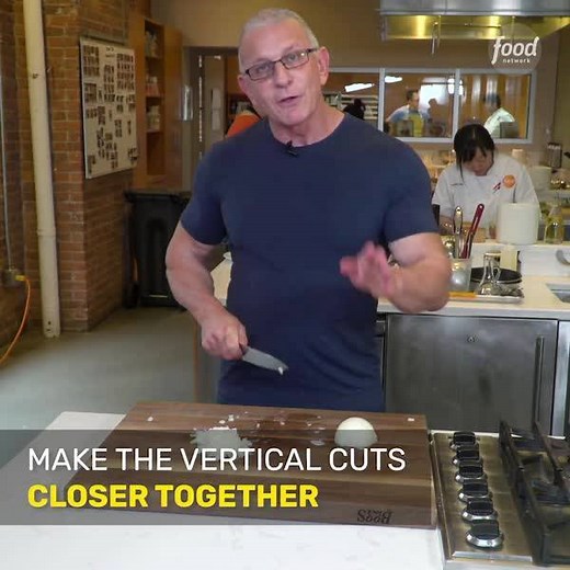 THIS is the proper way to dice an onion 🔪🔪 Don't miss Chef Robert Irvine on a new episode of #RestaurantImpossible, tonight at 9|8c! | Food Network