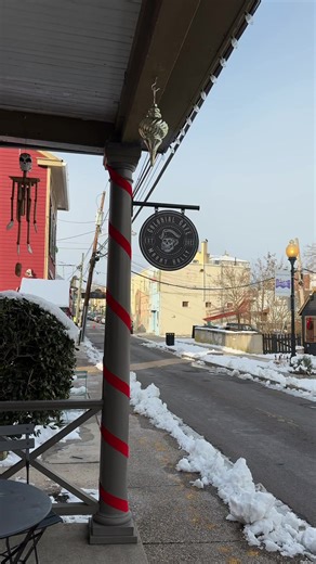 Cozy Coffee Shop Experience at Colonial Cafe