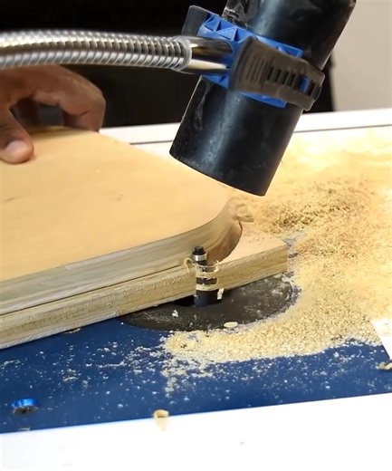 I built a stunning LED desk lamp! 💡 | DIY Creators