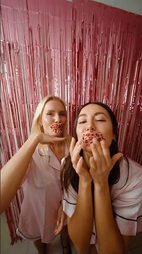 Dry lips don’t stand a chance.Our Plump & Repair Lip Sheet Mask delivers instant hydration #Skincare