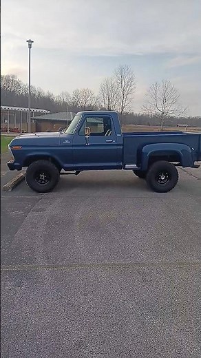 Saphire Blue 1979 Ford F-150 Flareside