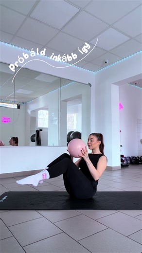 A Pilates tényleg túl könnyű lenne?! 🧐 Ezeknek a videóknak a célja, hogy megmutassam, hogy mennyit számít a levegővétel, az izmaink valós használata a gyakorlat közben, a lendületből való végrehajtás elhagyása, és a koncentráció 🙏🏻 Ha szeretnéd te is kipróbálni és megtanulni a helyes kivitelezéseket, várunk szeretettel óráinkra a @Harmony Fitness Stúdió -ban 💖 https://harmonyfitnessstudio.booked4.us Jelentkezz be itt! ✨ #harmonyfitnesspecs #CapCut #pilates #foryoupagе #fitness