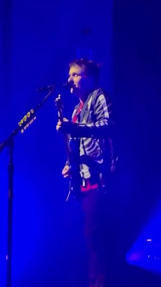Ladies & gentlemen: CRYOGEN from Brixton O2 Academy. Thanks to Al Jackson for sharing this video.
