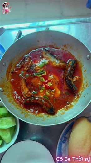A Quick and Delicious Meal with Pig Brains and Sardines by Cô Ba Miền Tây