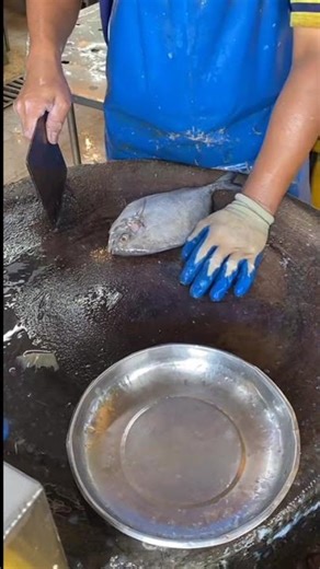 Rahasia Motong Ikan Cepat, Rapi, dan Tidak Bau #shortsvideo #shortsviral #shorts #viral