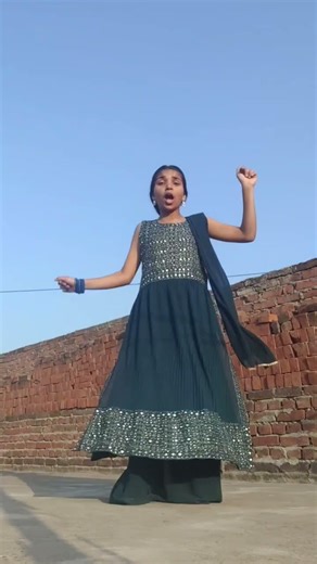 Tere vaste song ll dance cover ll subscribe 🦚🕊️ #dance #shortvideos