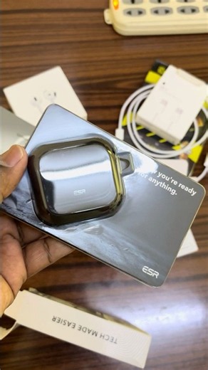 AirPods 4 ESR Case