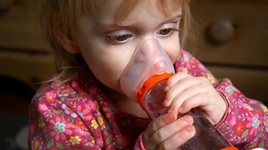 Using an asthma inhaler is not as easy as you may think. Here's how to do it correctly: http://spr.ly/60008wWAr | Parents