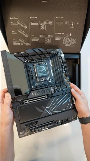ASUS ROG Maximus Z890 Hero Motherboard Unboxing