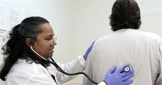 U.S. life expectancy rises, reversing trend