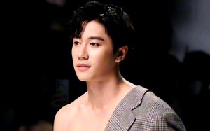 Jam再次突破自己的颜值天花板。我们的酱拥有无限可能。10月08日fri27nov.品牌秀。图片cr各位水印大神！