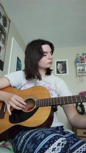 A wee bit of Breezeblocks by alt-J was obsesseddd with this song, had no idea how to play it though 😭🙏♥️ Recorded in 2023