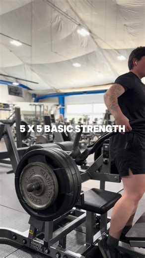 with a glute drive PR #wlw #lgbtqfitness #nblw #strengthtraining #glutesworkout