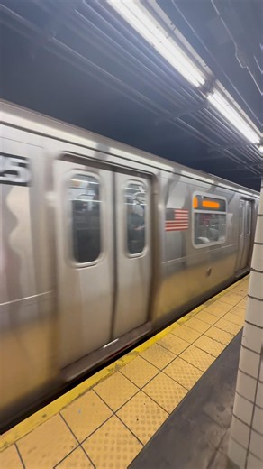 R179 (A) Train (3323-3327)+(3307-3303) Leaving Euclid Av Featuring ‪@EricThatTrainCommuter‬
