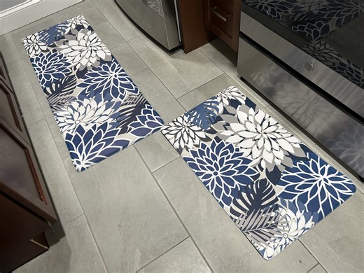 Watch Kitchen Mats Review on Amazon Live