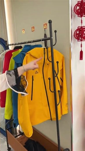 Organize Your Cluttered Room: Storage Solutions for Clothes