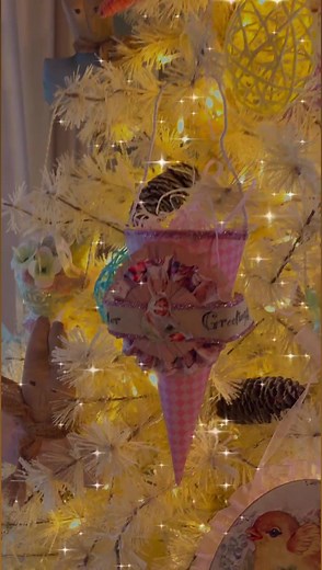 31K views · 954 reactions | My bedroom tree decorated for Easter | The Crafty Decorator | Facebook