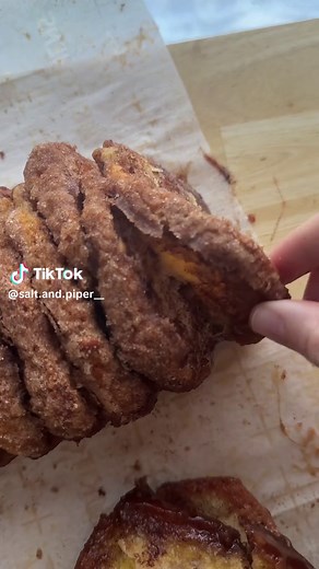 canned biscuits 🤝cinnamon sugar