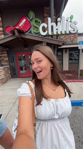 Chilis🌶️ #chilis #tripledipper #orlando #foodreview #chilismozzarellasticks